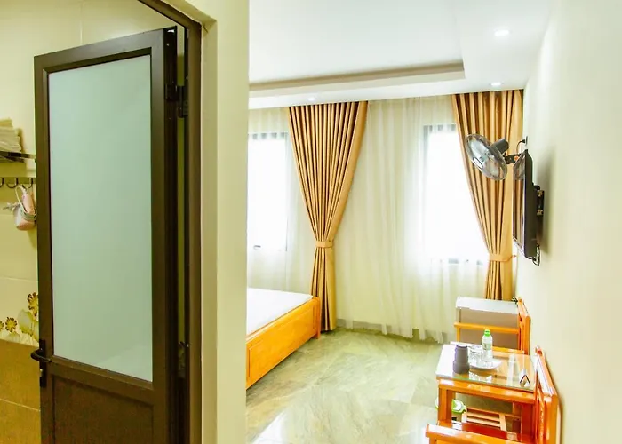 Lan Tuong Hotel Hạ Long