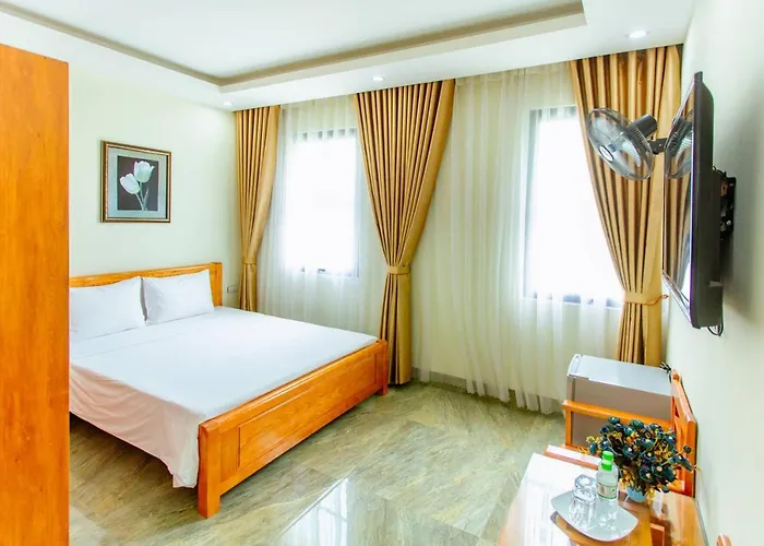 Lan Tuong Hotel *