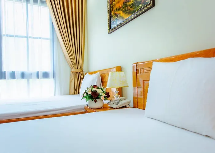 Hotel Lan Tuong Hạ Long